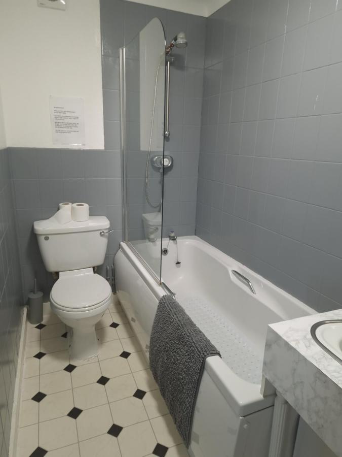 Highlander Hotel سكرابورو المظهر الخارجي الصورة